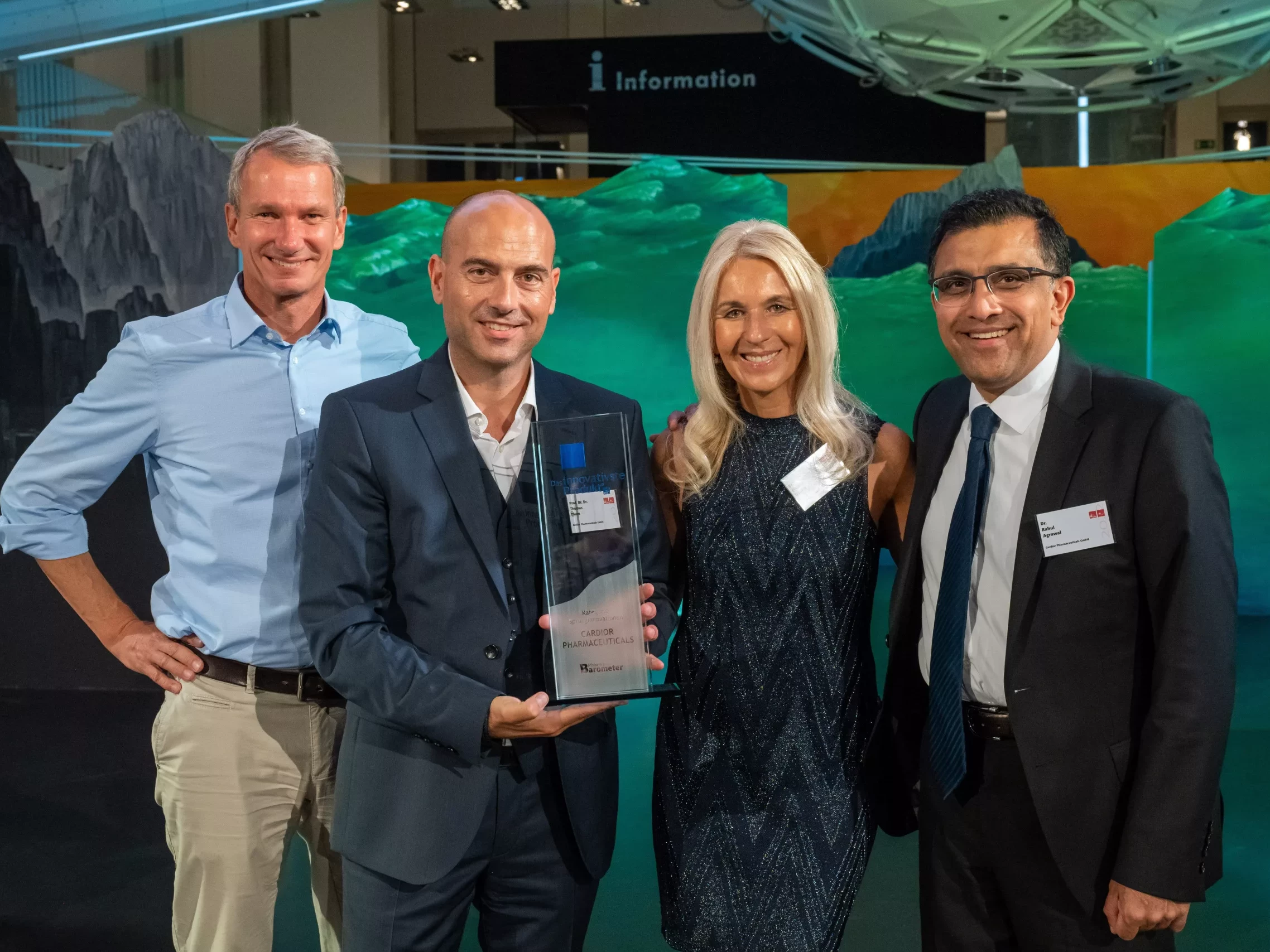 v.l.: Dr. Peter Ruile (Vice President Business Development & Licensing), Prof. Dr. Dr. Thomas Thum (CSO), Dr. Claudia Ulbrich (CEO), Dr. Rahul Agrawal (CMO).