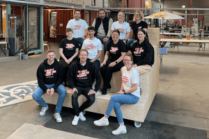 Foto des Teams von startup.niedersachsen im Hallig Hanken in Oldenburg.