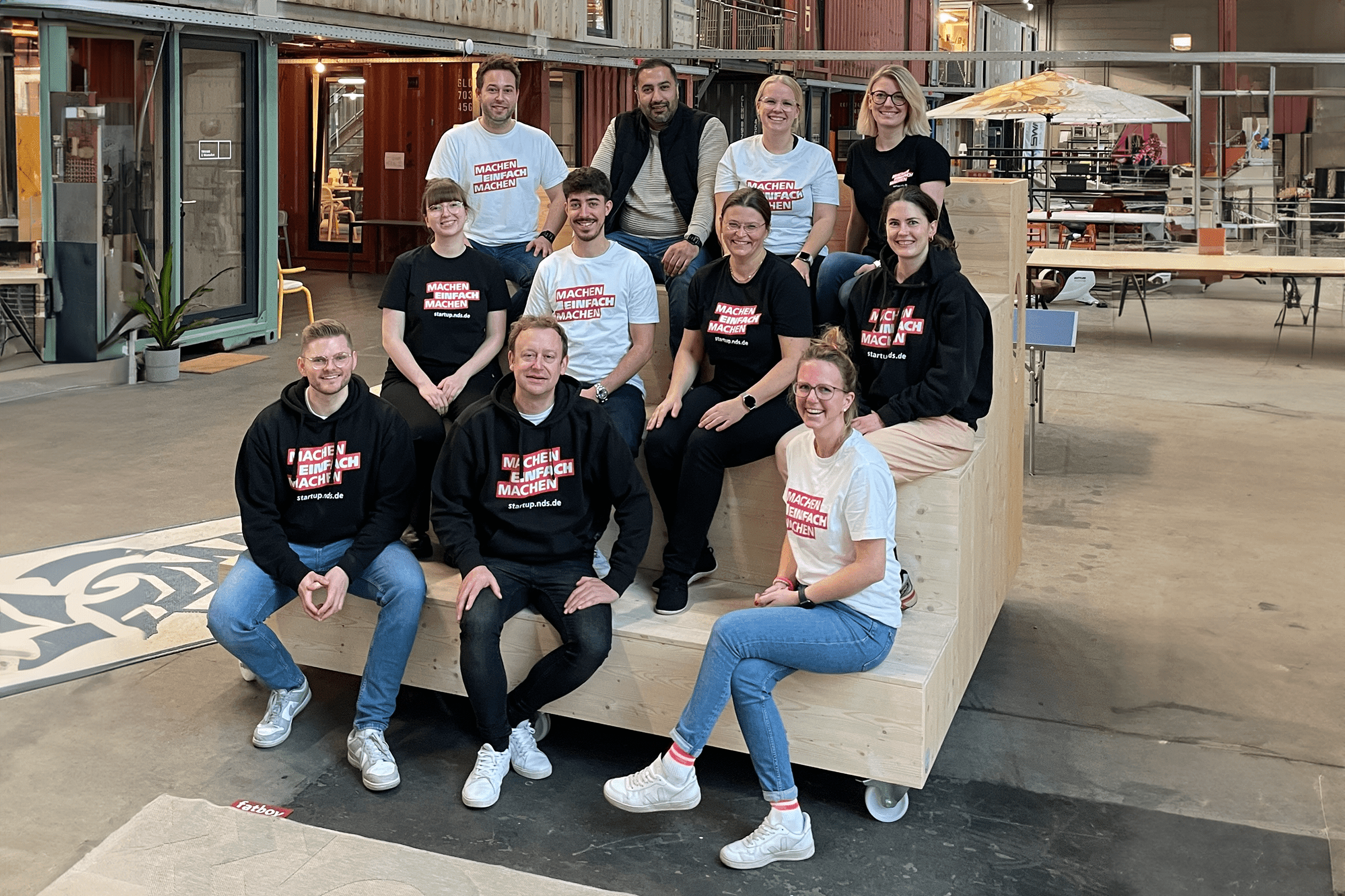 Foto des Teams von startup.niedersachsen im Hallig Hanken in Oldenburg.